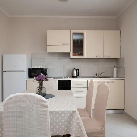 6298b Apartment